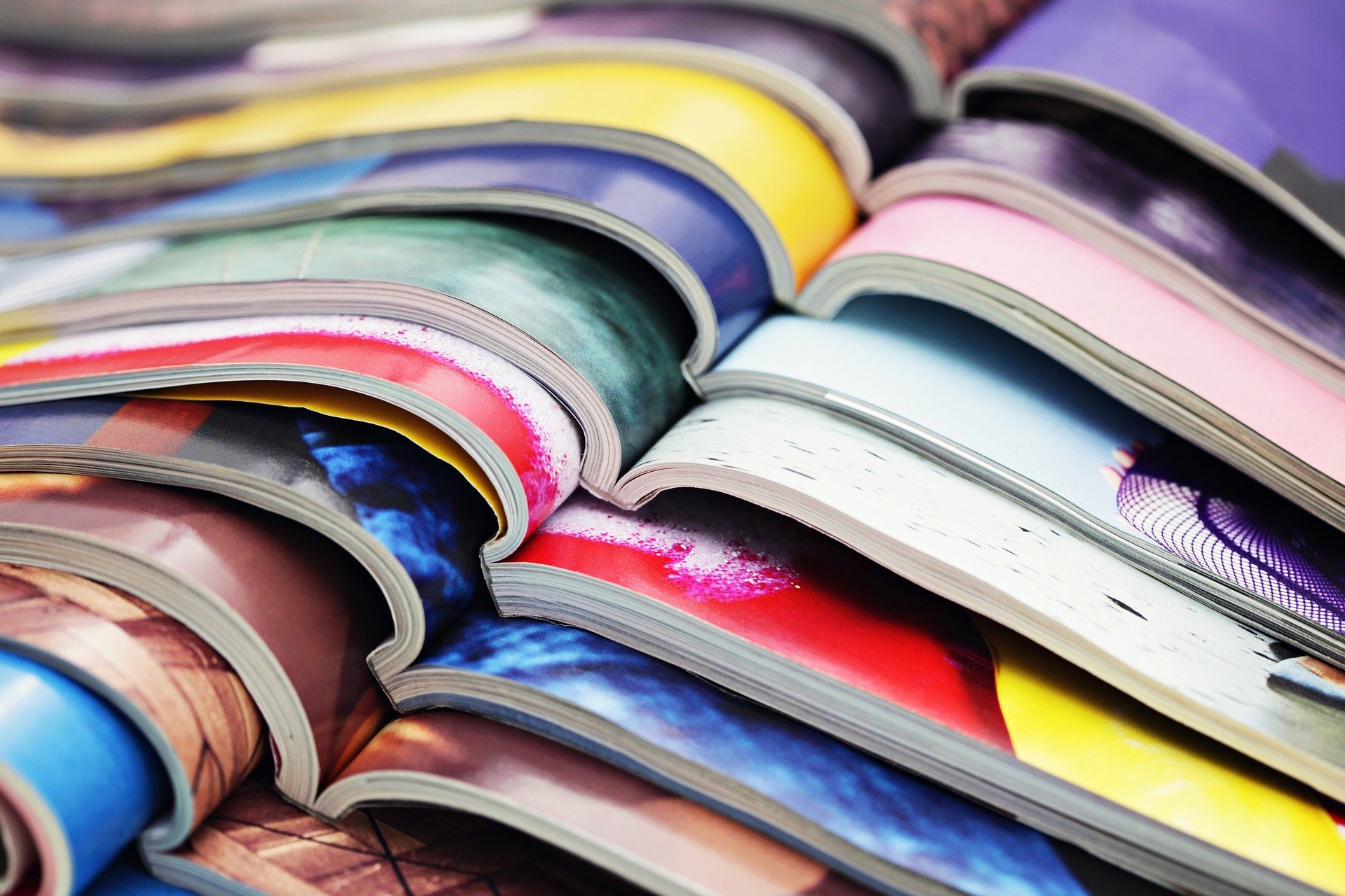 com-des-histoires-magazine-de-marque